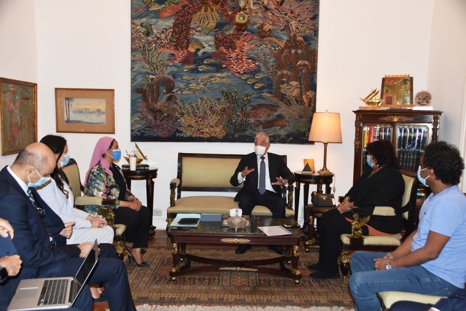 عبدالدايم تبحث مع محافظ جنوب سيناء خطة تطوير قصر الثقافة في الطور