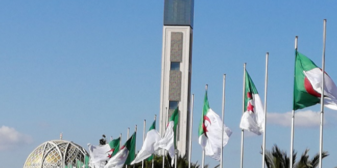 الجزائر تسمح للقطاع الخاص بتأسيس بنوك وشركات طيران