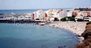 كورونا يضرب أشهر منتجع للعراة فى فرنسا