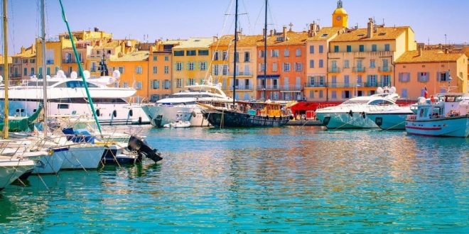 كورونا يعصف بالسياحة المزدهرة في "إيل دو فرانس"