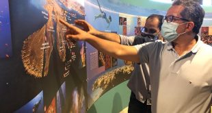 العناني يتفقد مركز زوار الخدمات السياحية بمحمية رأس محمد بشرم الشيخ