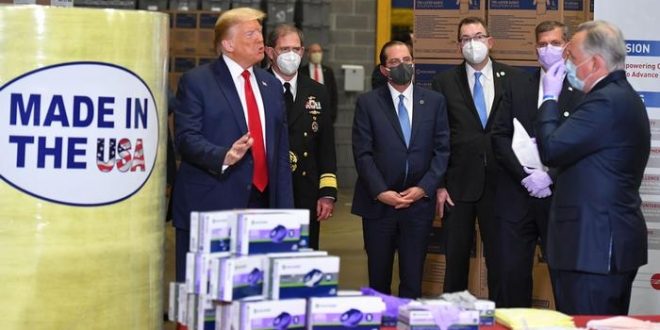 ترامب يتهم الدولة العميقة بعرقلة تصنيع دواء كورونا وتأخيره لبعد الانتخابات