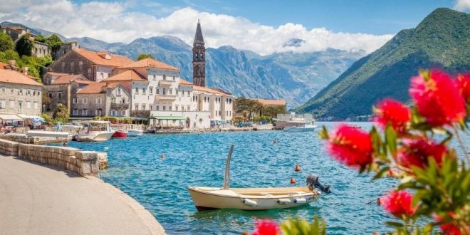 توقف السياحة في أول دولة أوروبية كانت خالية من كورونا