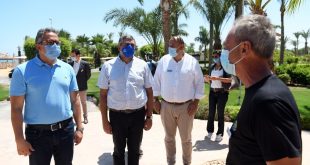 رئيس الوزراء يلتقى أمين عام منظمة السياحة العالمية