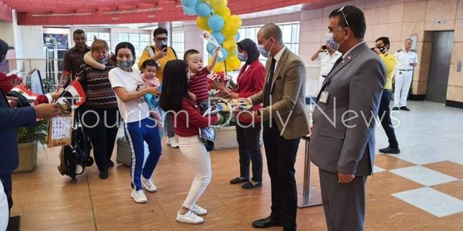وصول أول رحلة طيران من كازاخستان لمطار شرم الشيخ على متنها 234 سائحاً