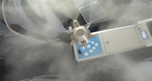 شركة طيران أمريكية تستعين بروبوتات عملاقة لتعقيم طائراتها