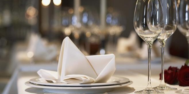 أزمة الرسوم والمستحقات تخنق المنشآت السياحية وإرتياح ظاهري لقرار التأمينات