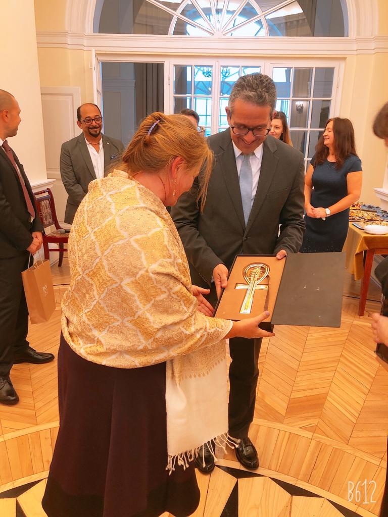 العناني يبحث فى بولندا تعزيز التعاون في المجال العلمي والأثري3