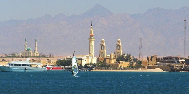 جنوب سيناء تسعى لتحويل الطور لمدينة سياحية عالمية مثل شرم الشيخ ودهب