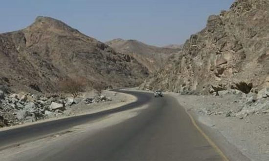 المرشدين السياحيين بالبحر الأحمر تطالب بفتح طريق القصير قفط لزيارة الأقصر