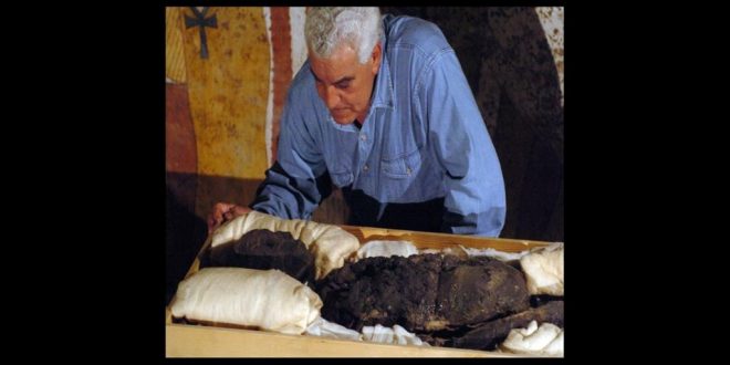 عالم الآثار الدكتور زاهي حواس سفيراً بمنظمة السياحة العالمية