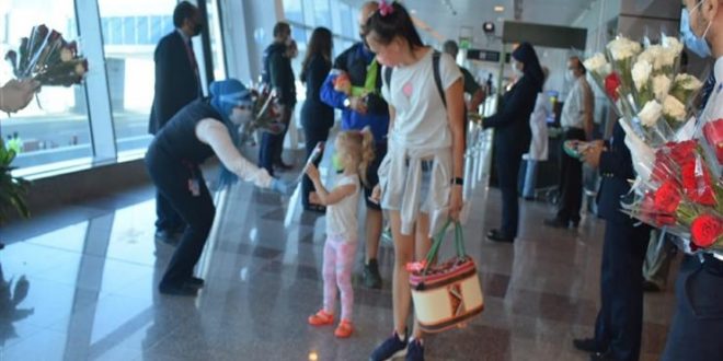 عودة السياحة وتحويلات العاملين تضع مصر على رأس قائمة الاقتصادات الناشئة