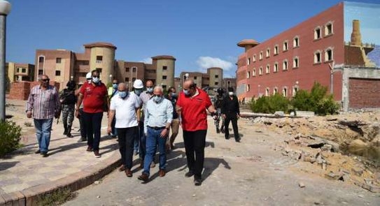 محافظ بورسعيد يتفقد أعمال تطوير قرية المرجان السياحية تمهيداً لافتتاحها