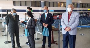 محافظ البحر الأحمر : وصول 163سائحاً فرنسياً لمطار الغردقة بعد توقف 7 شهور 