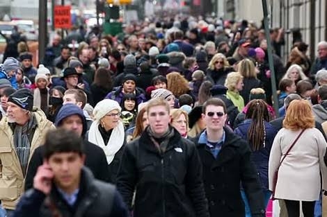 63 % من الألمان يؤيدون الإغلاق الكامل لتفادي الموجة الثانية لكورونا