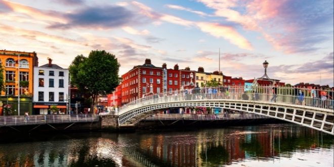 إيرلندا تعتزم فرض إجراءات أكثر صرامة لاحتواء كورونا