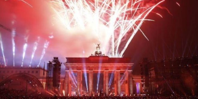 ألمانيا تحيي الذكرى السنوية الـ 30 لتوحيد شطري البلاد .. اليوم