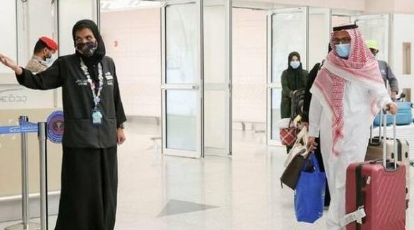 السلطات السعودية تكشف عن طريقتين لاستخراج التصاريح الخاصة بالعمرة