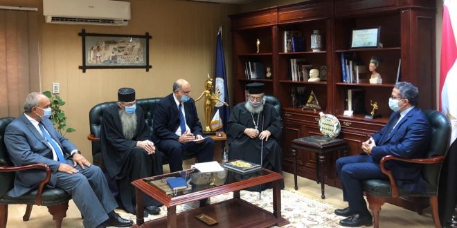 السياحة : اهتمام كبير بتطوير دير سانت كاترين ورفع كفاءة الخدمات السياحية