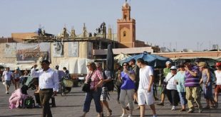 العاملون بالتنشيط السياحي يطلقون إستغاثة للحكومة المغربية .. نموت فى صمت