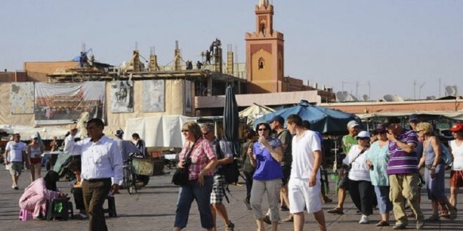 العاملون بالتنشيط السياحي يطلقون إستغاثة للحكومة المغربية .. نموت فى صمت