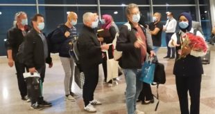 الغردقة ومرسى علم تستقبلان 3 رحلات سياحية من سويسرا وفرنسا والتشيك