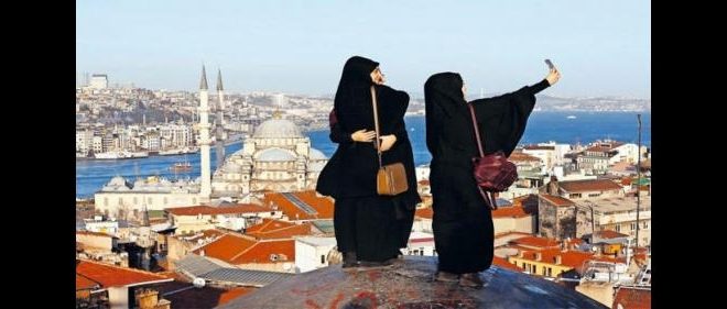 النقد العربى .. 25.6% من السياحة العربية سعودي و18.8% إمارتى ومصر الثالثة