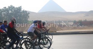 وزير الرياضة يقود ماراثون الدراجات من المتحف المصري بالتحرير إلى المتحف الجديد بالرماية