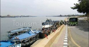 الجوع يضرب 65 أسرة من عمال مرسى وزارة السياحة بالأقصر وأبواب العناني مغلقة