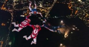 القفز بالمظلات