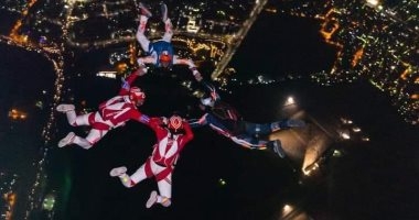 القفز بالمظلات