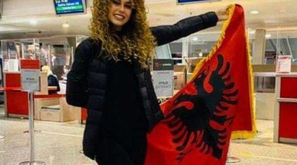 ملكة جمال ألبانيا تصل إلى الغردقة للمشاركة فى مسابقة "ميس إيكو"