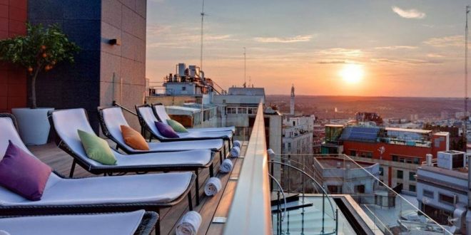 إسبانيا تعرض 550 فندقا للبيع منها 32 فى غرناطة و118 بجزر الباليار وبرشلونة