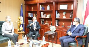 العناني يبحث زيادة أعداد السائحين القادمين من المجر ويودع سفير أوزباكستان1
