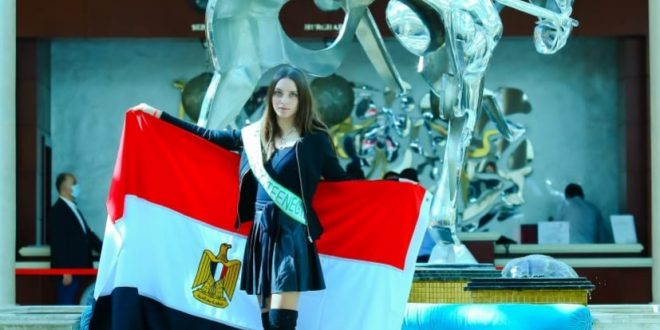 وصول ملكة جمال مصر للمشاركة فى مسابقة ملكات السياحة والبيئة بالغردقة