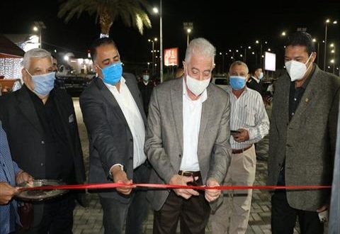 محافظ جنوب سيناء يفتتح شارع المعز بالسوق التجاري القديم بشرم الشيخ