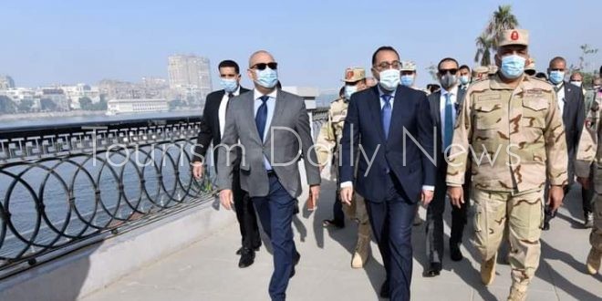 رئيس الوزراء يتفقد أعمال تنفيذ مشروع ممشى أهل مصر