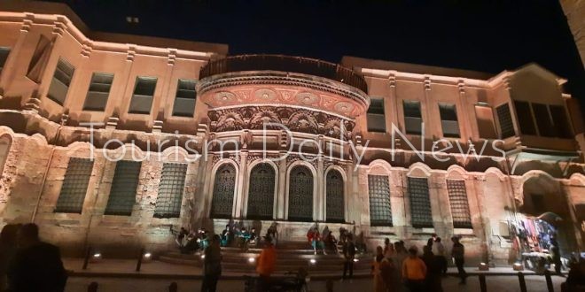 إنهاء المرحلة الأولى من مشروع تطوير أنظمة الإضاءة الليلية بشارع المعز