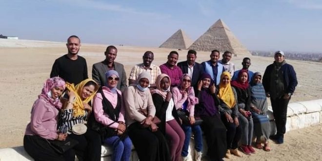 جولة سياحية للإعلاميين السودانيين فى أهرامات الجيزة