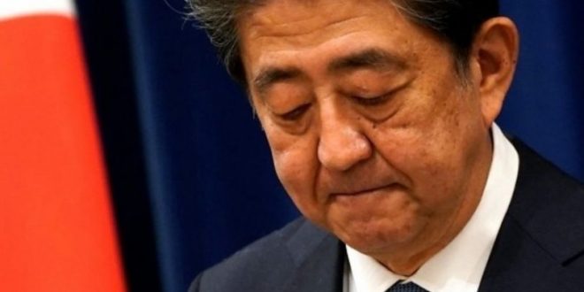رئيس الوزراء الياباني يدافع عن حملة لدعم السفر الداخلي وسط مخاوف من كورونا