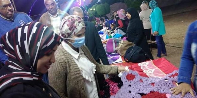 سفاجا تدشن معرض الحرف اليدوية والتراثية بمشاركة 10 فنانين ومصممين2