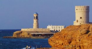 عمان تعفى رعايا 103 دول من الحصول على تأشيرة دخول للإقامة لدعم السياحة