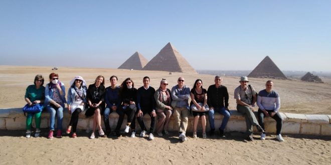 غادة شلبي تطمئن وفد صربي عن اجراءات مصر الاحترازية وتؤكد تنوع مقاصدنا