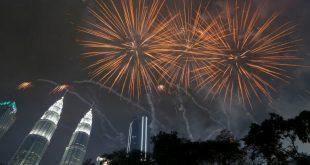 ماليزيا تستقبل 4.29 مليون سائح فى 9 أشهر والإيرادات تتراجع 80.9%