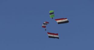 محترفون من 5 دول يقفزون بالمظلات على سفح الهرم للترويج لمعالم مصر السياحية5