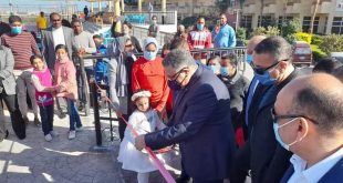 حنفي يفتتح حمام السباحة الأولمبي بنادي الرياضات البحرية بالغردقة1