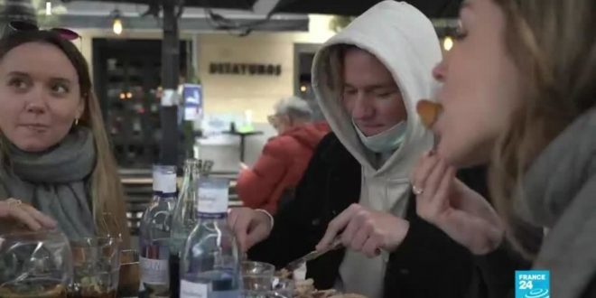 آلاف الفرنسيين يفرون إلى مدريد مع إحتمال دخول البلاد إغلاق ثالث