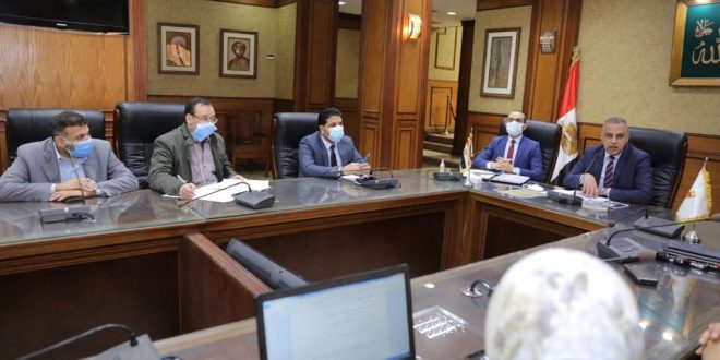 الفقي يبحث تطوير الملف الثقافي بسوهاج ويطلق منصة للإرتقاء بالوعي