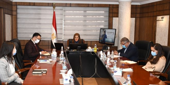 بيئة الأعمال والمبادرات .. أول جلسات منتدى المستثمرين البريطانيين في مصر