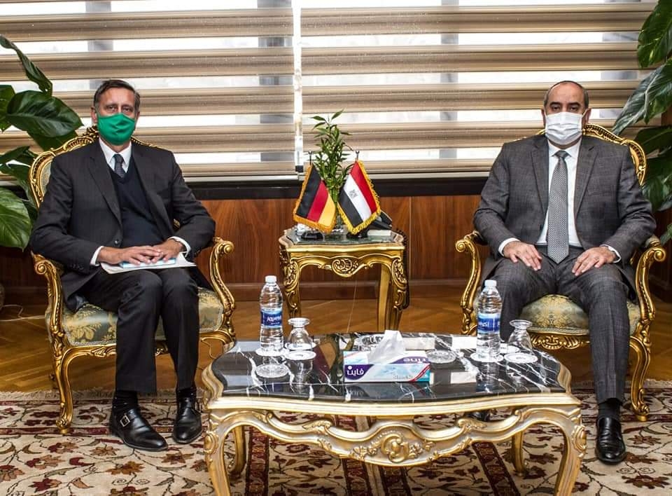 تحرك مصري قوى لإعادة السياحة الألمانية.. منار يبحث مع السفير زيادة الرحلات1